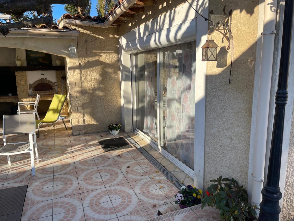 Studio Les Petits Lutins Entraigues-sur-la-Sorgue Exterior photo